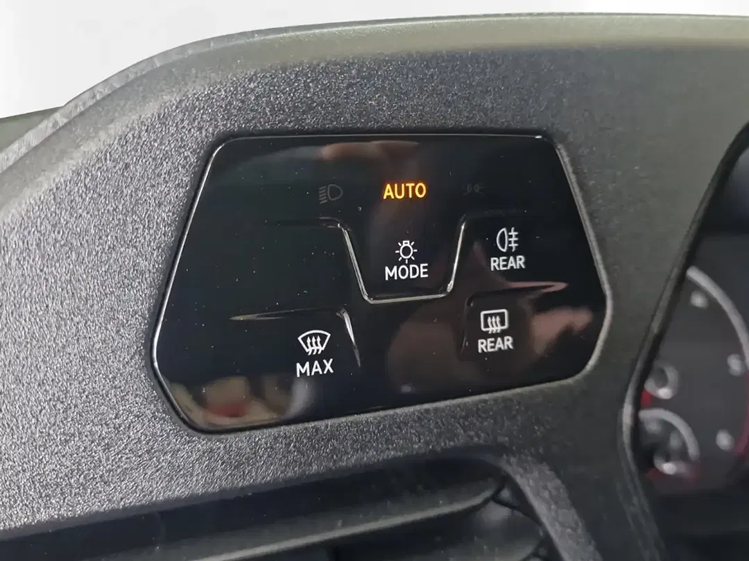 Volkswagen Caddy - Thumbnail 11