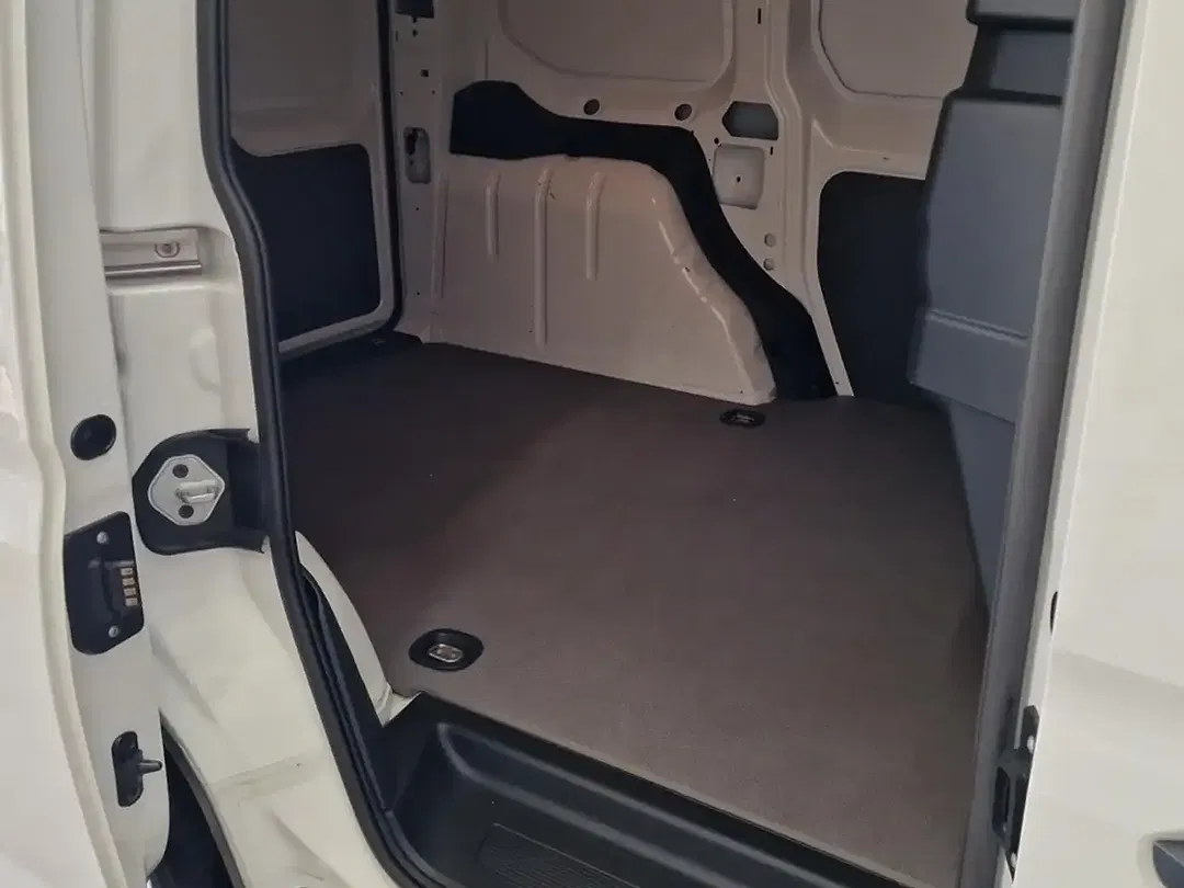 Volkswagen Caddy - Thumbnail 13