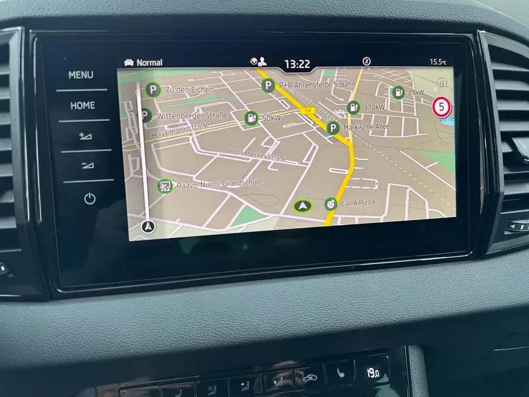Skoda Karoq - Thumbnail 10
