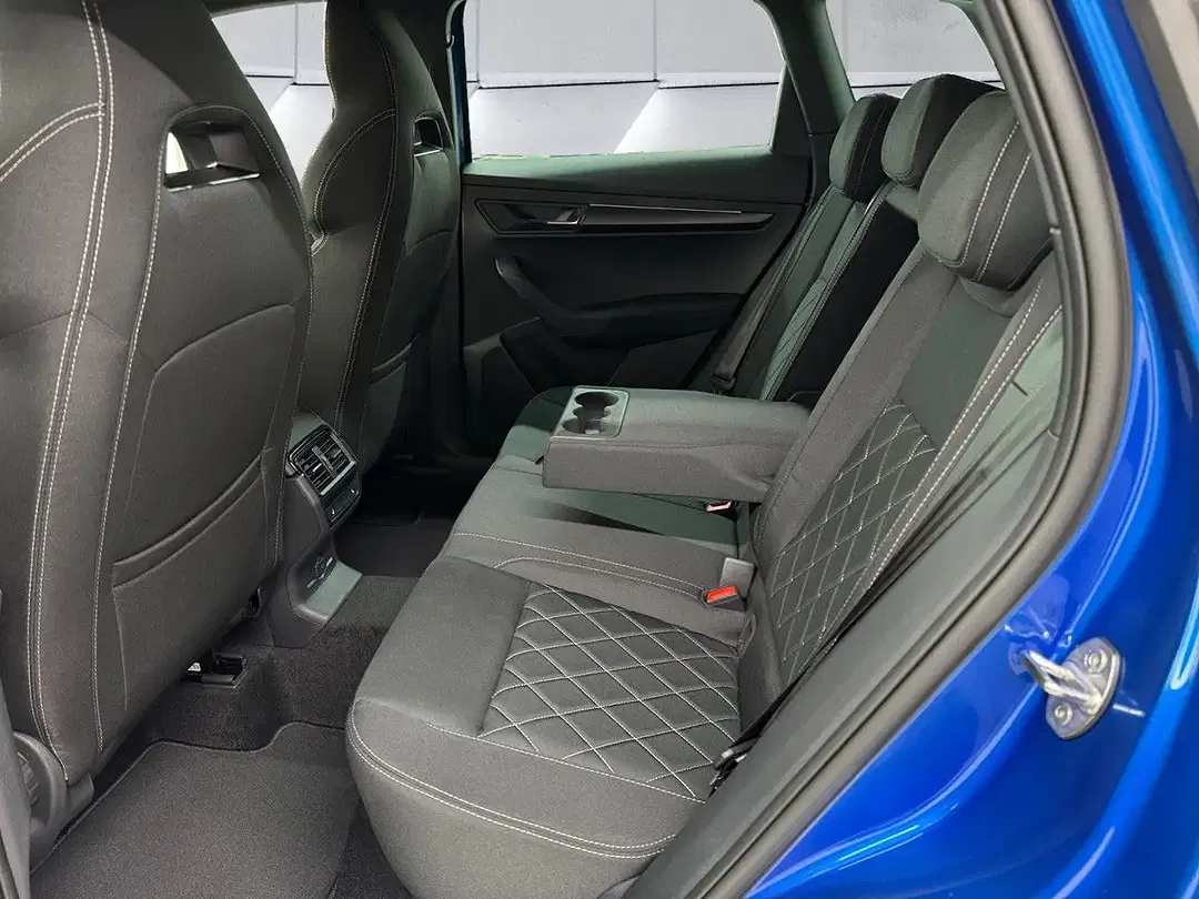 Skoda Karoq - Thumbnail 5