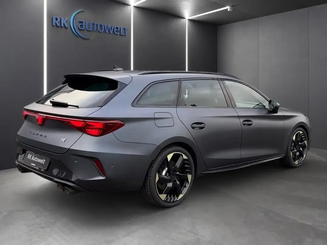 CUPRA Leon - Thumbnail 4