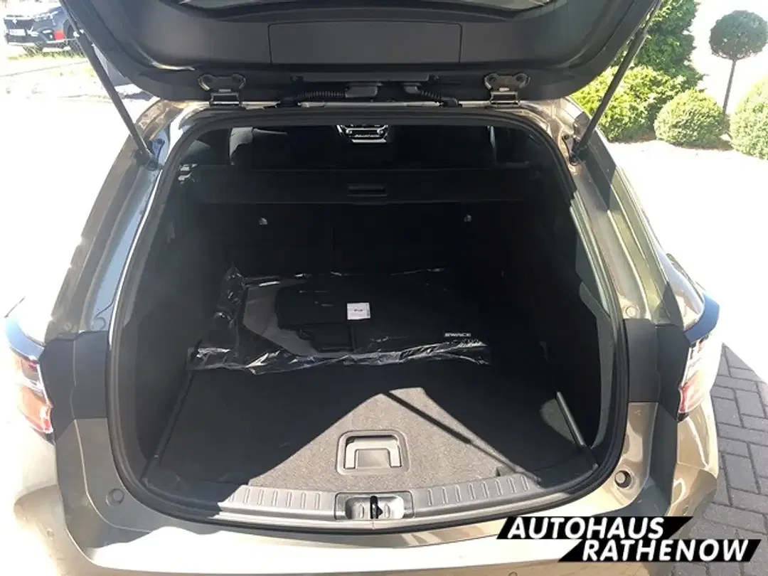 Suzuki Swace - Thumbnail 5