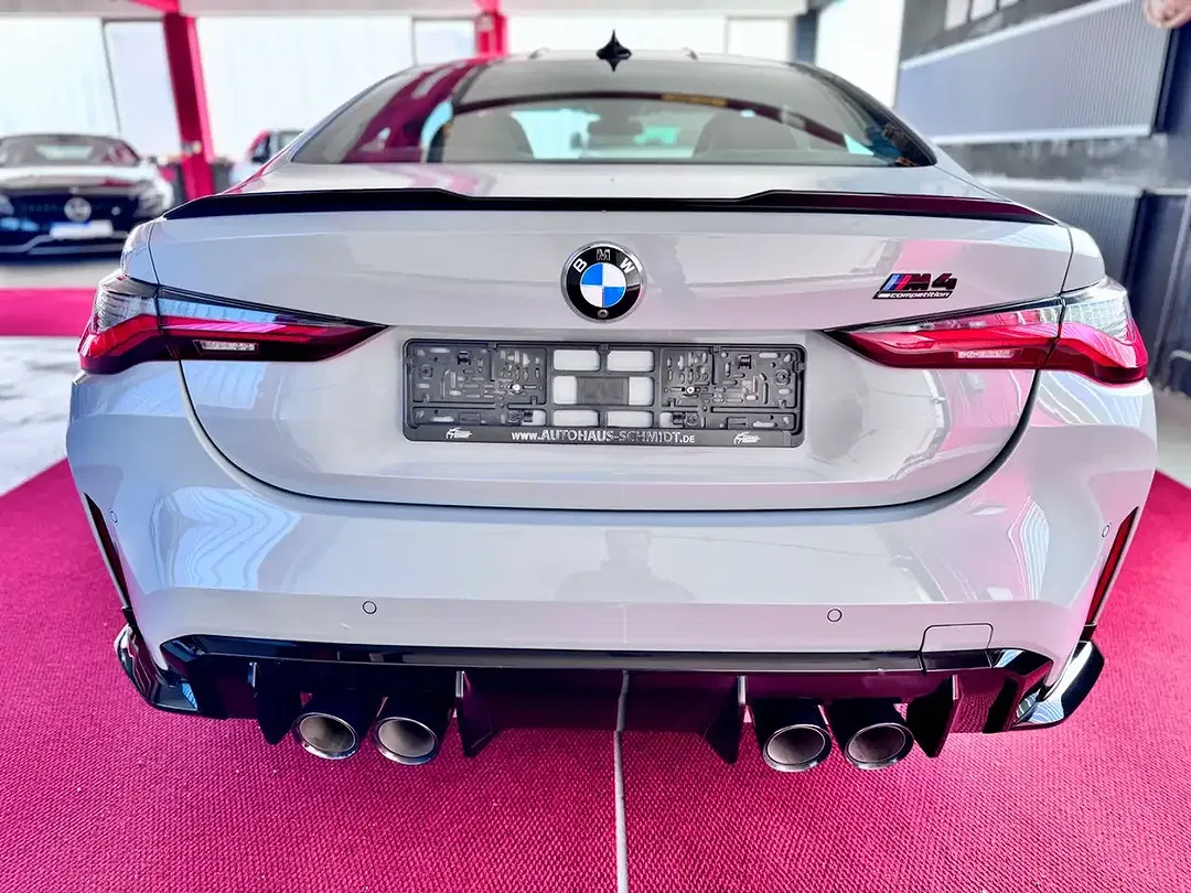 BMW M4 - Thumbnail 7