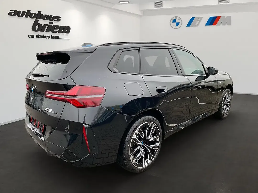 BMW X3 - Thumbnail 3