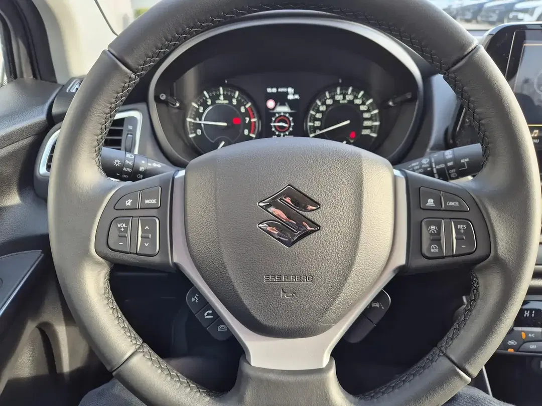 Suzuki S-Cross - Thumbnail 15
