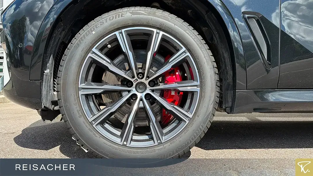 BMW X5 - Thumbnail 3