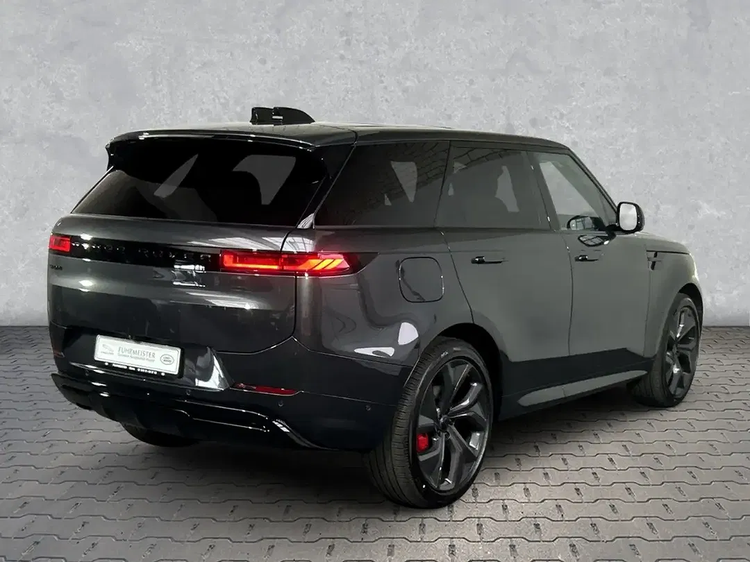 Land Rover Range Rover Sport - Thumbnail 2
