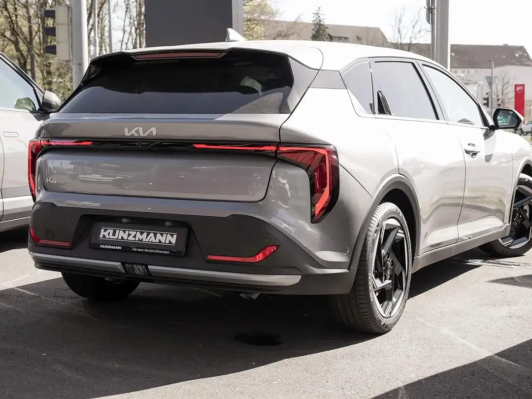 Kia K4 - Thumbnail 3
