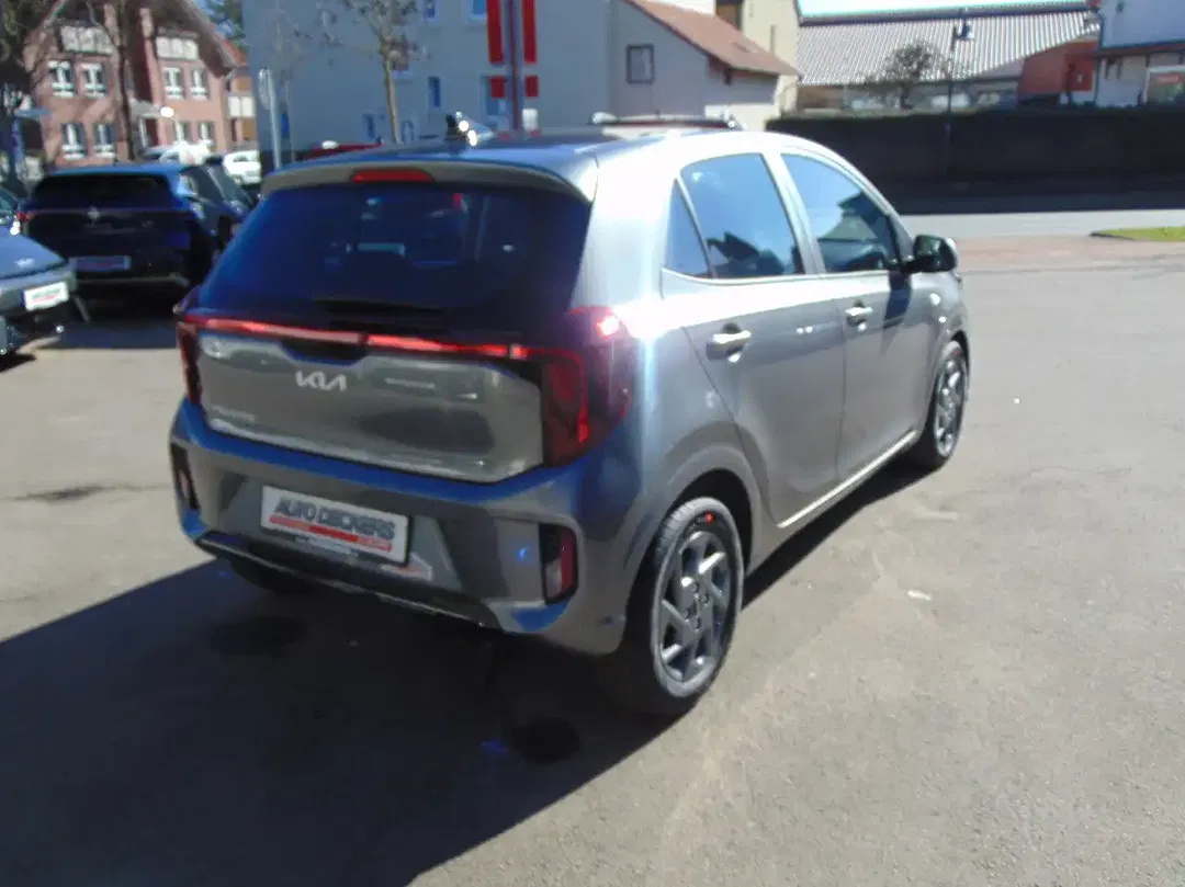 Kia Picanto - Thumbnail 5