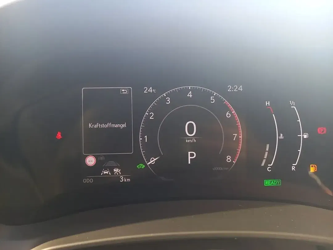 Lexus LBX - Thumbnail 12