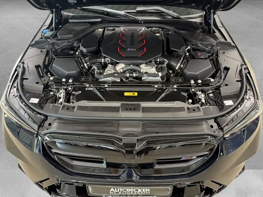BMW M5 - Thumbnail 14