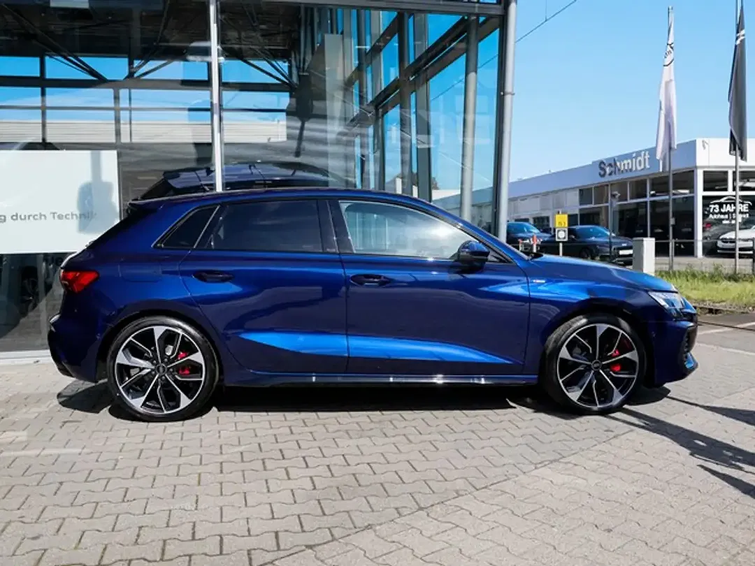 Audi A3 - Thumbnail 2
