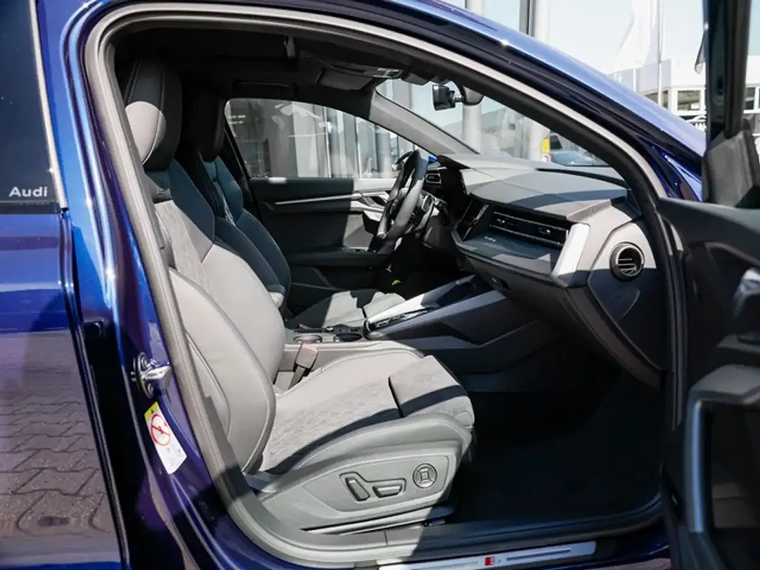 Audi A3 - Thumbnail 3