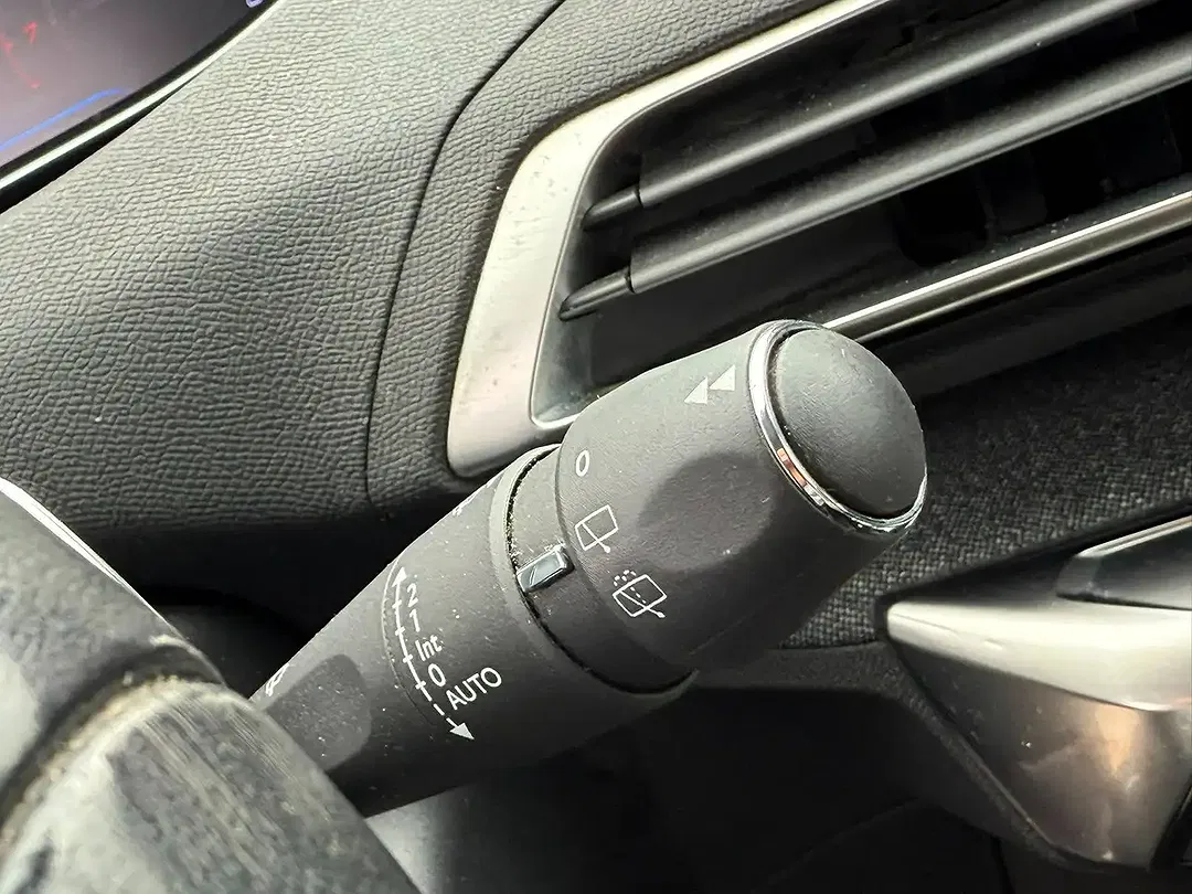 Peugeot 5008 - Thumbnail 17