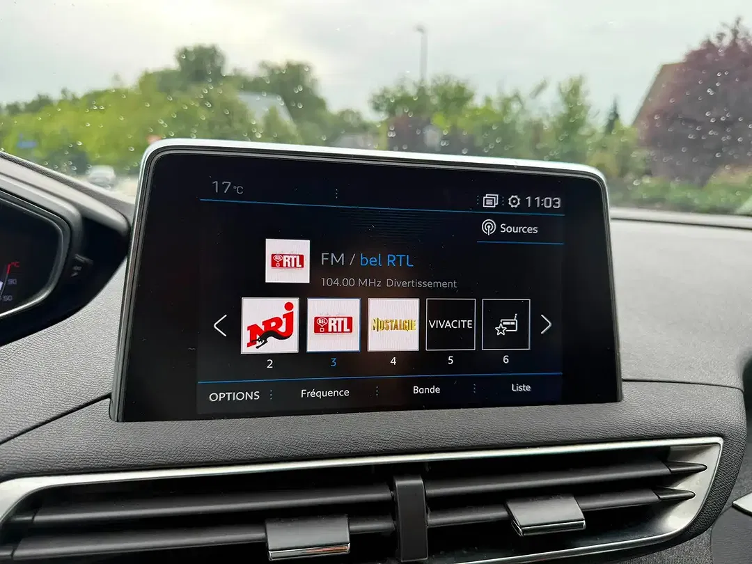 Peugeot 5008 - Thumbnail 24