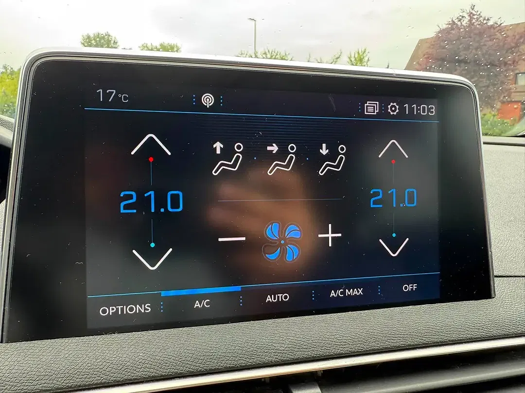 Peugeot 5008 - Thumbnail 28