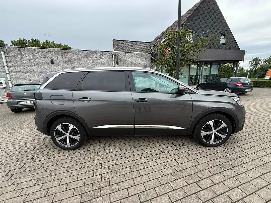 Peugeot 5008 - Thumbnail 3