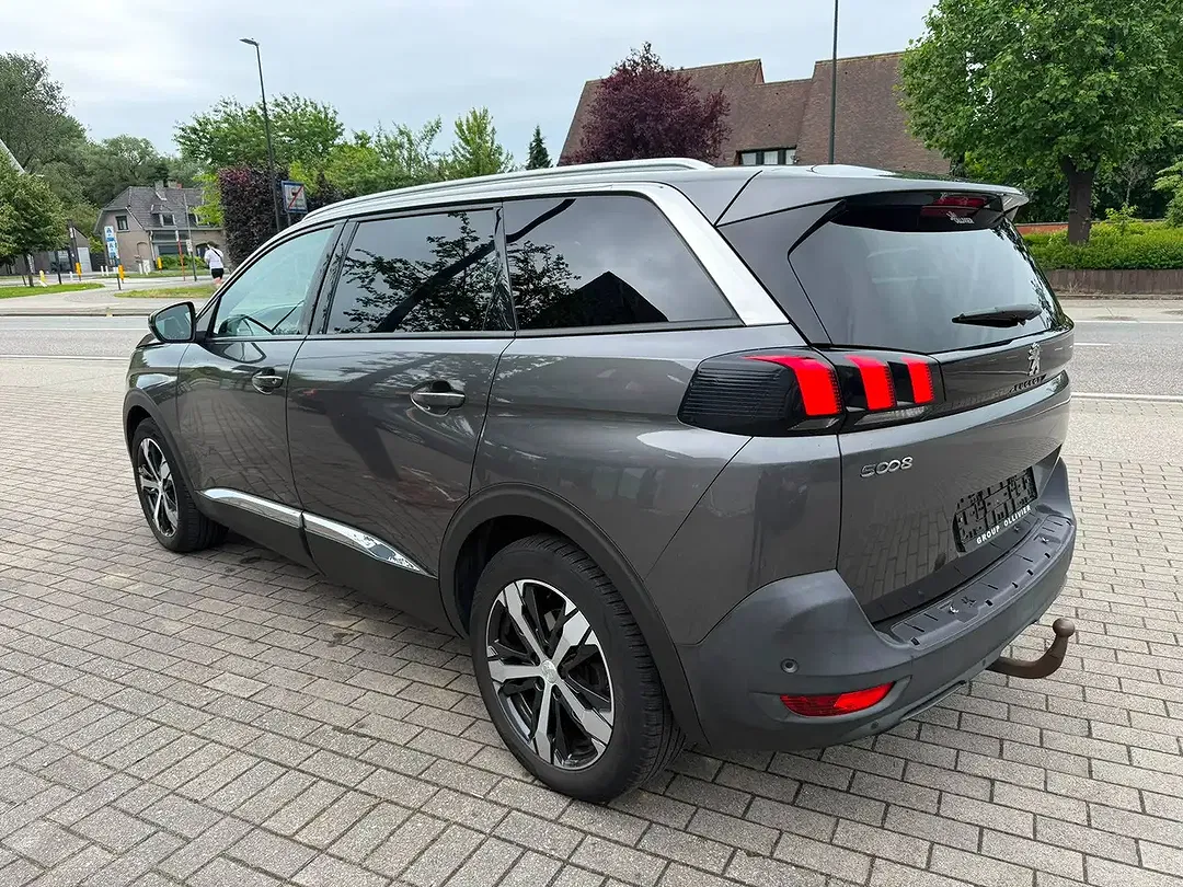 Peugeot 5008 - Thumbnail 6