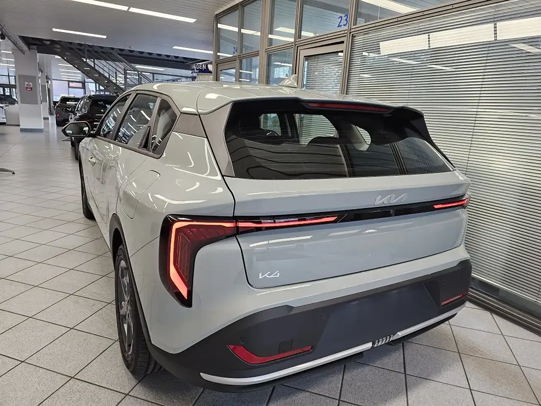 Kia K4 - Thumbnail 3
