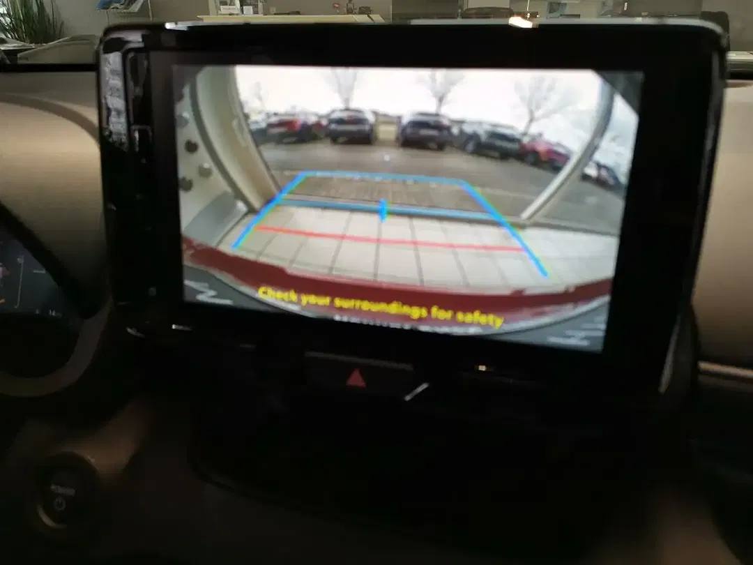 Mazda 2 - Thumbnail 11