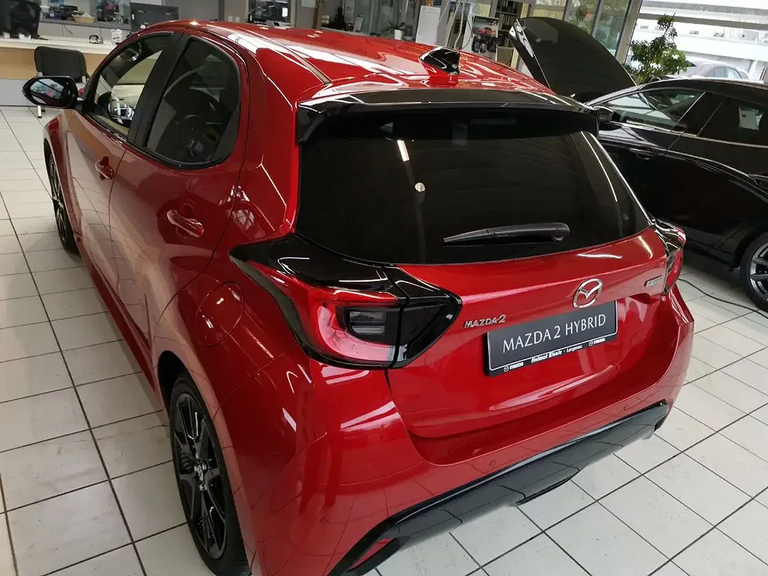 Mazda 2 - Thumbnail 3