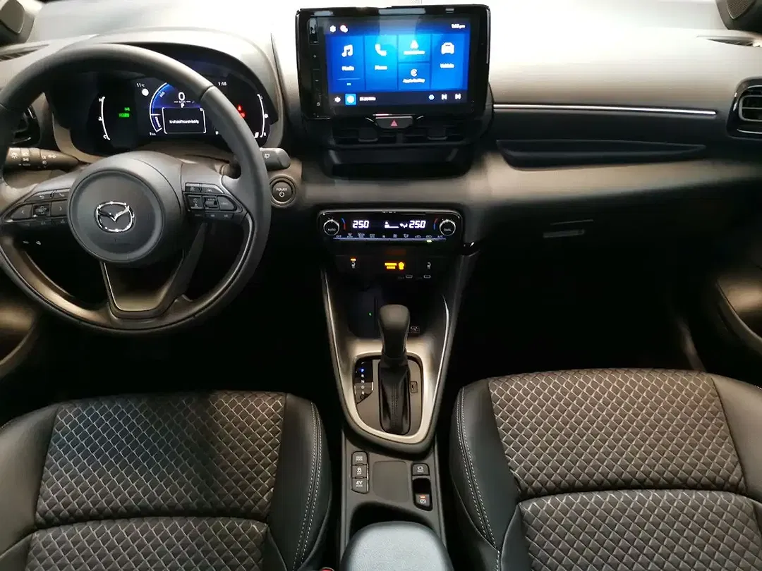 Mazda 2 - Thumbnail 8