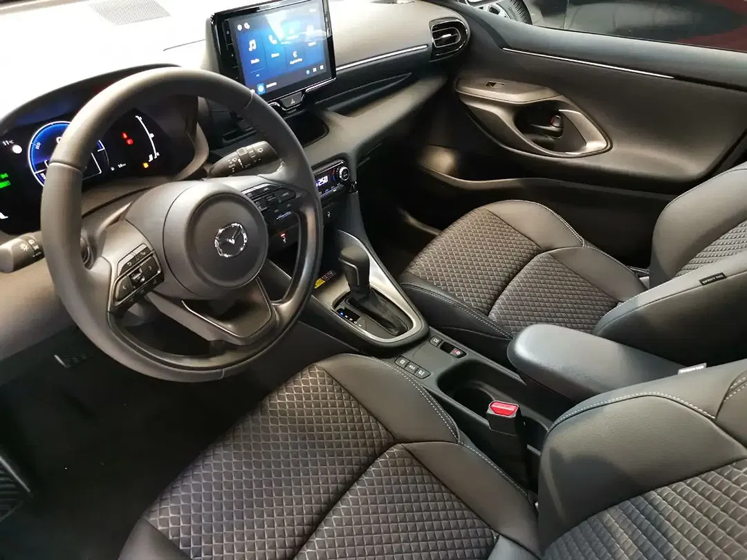 Mazda 2 - Thumbnail 9