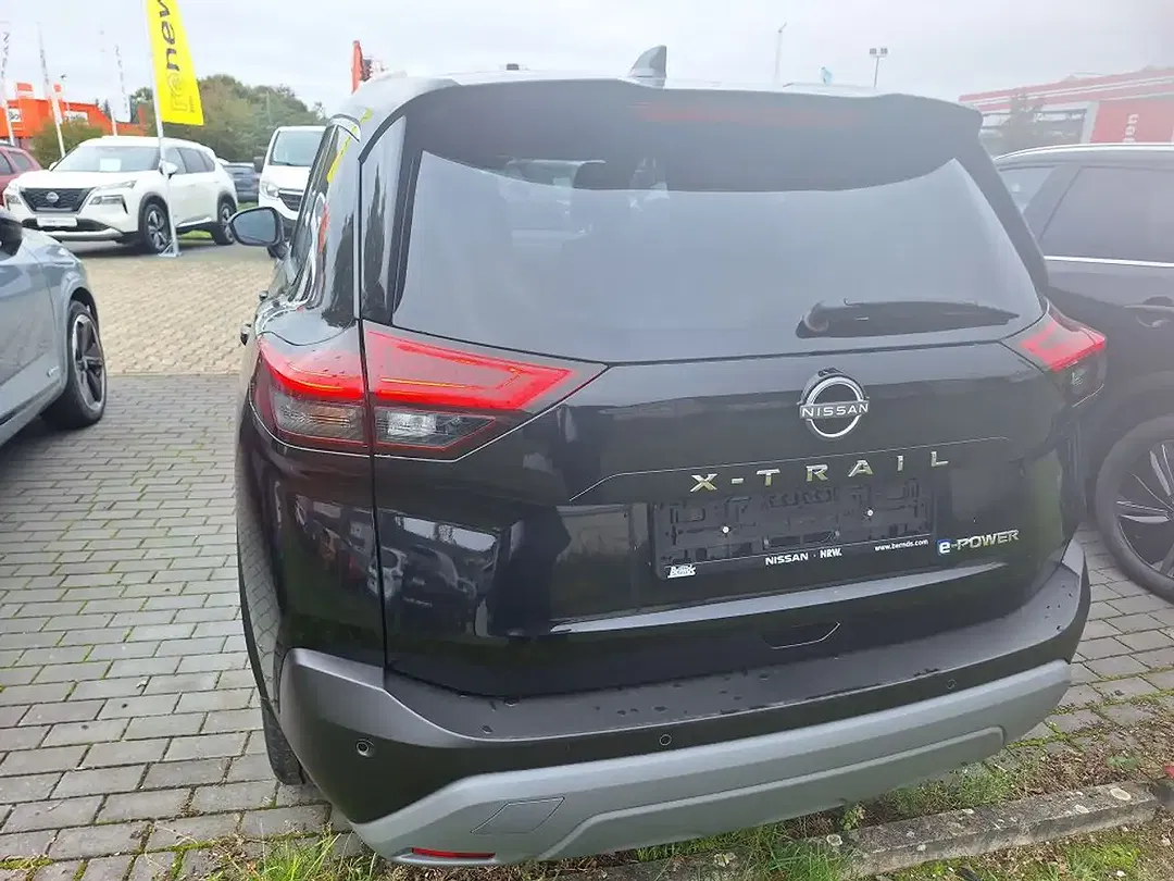 Nissan X-Trail - Thumbnail 3