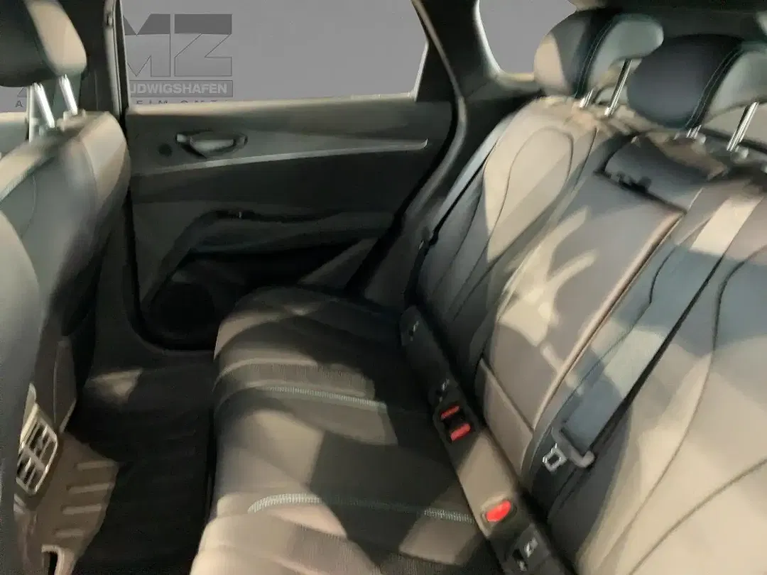 BYD Seal 6 - Thumbnail 9