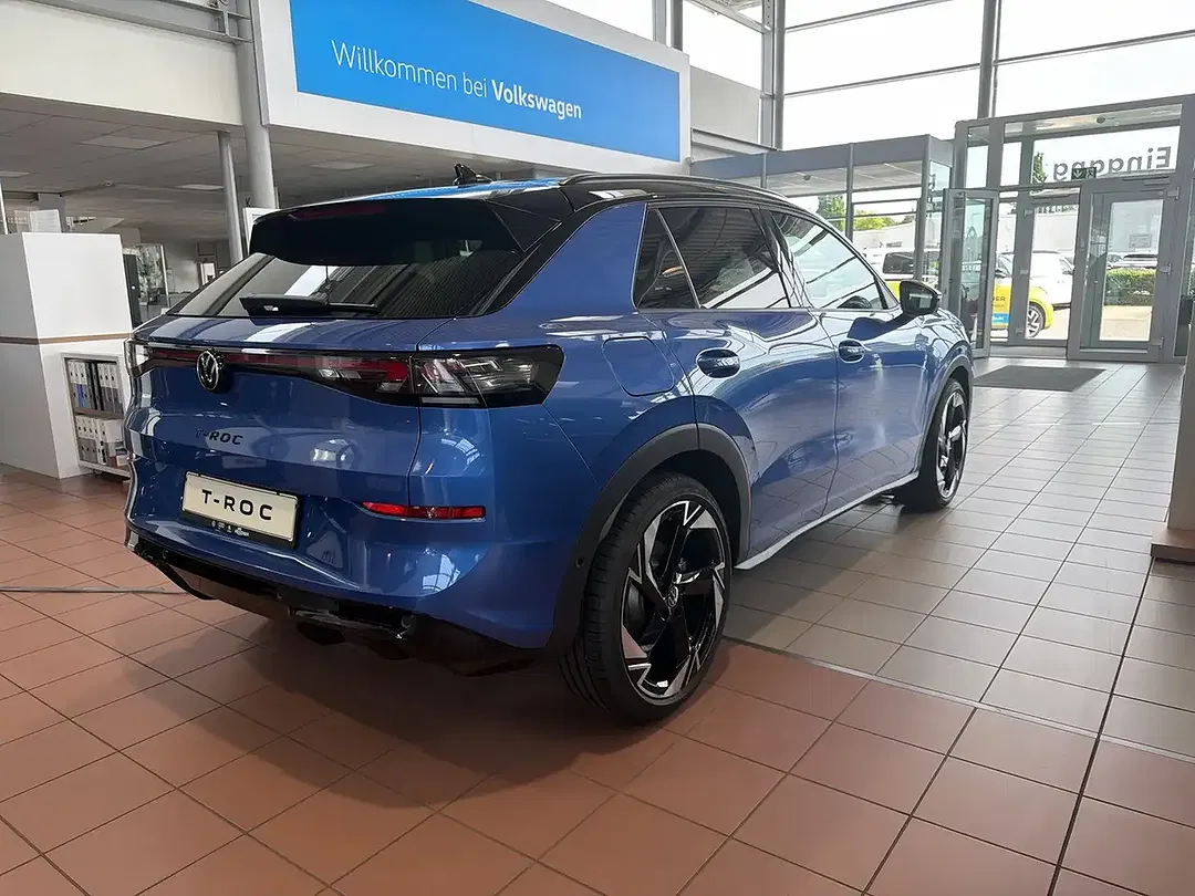 Volkswagen T-Roc - Thumbnail 12