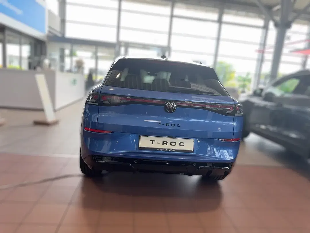 Volkswagen T-Roc - Thumbnail 4