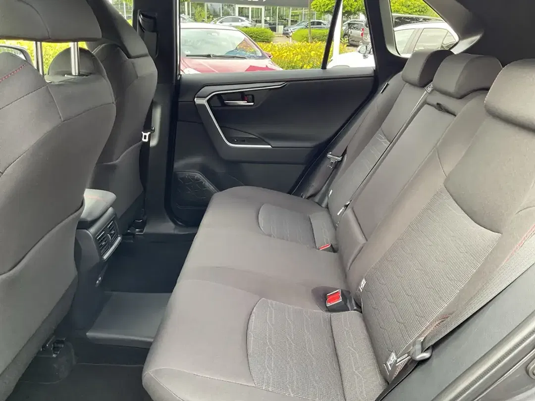 Toyota RAV 4 - Thumbnail 11