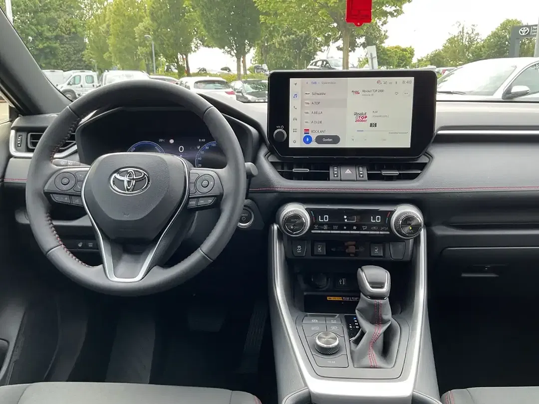 Toyota RAV 4 - Thumbnail 12