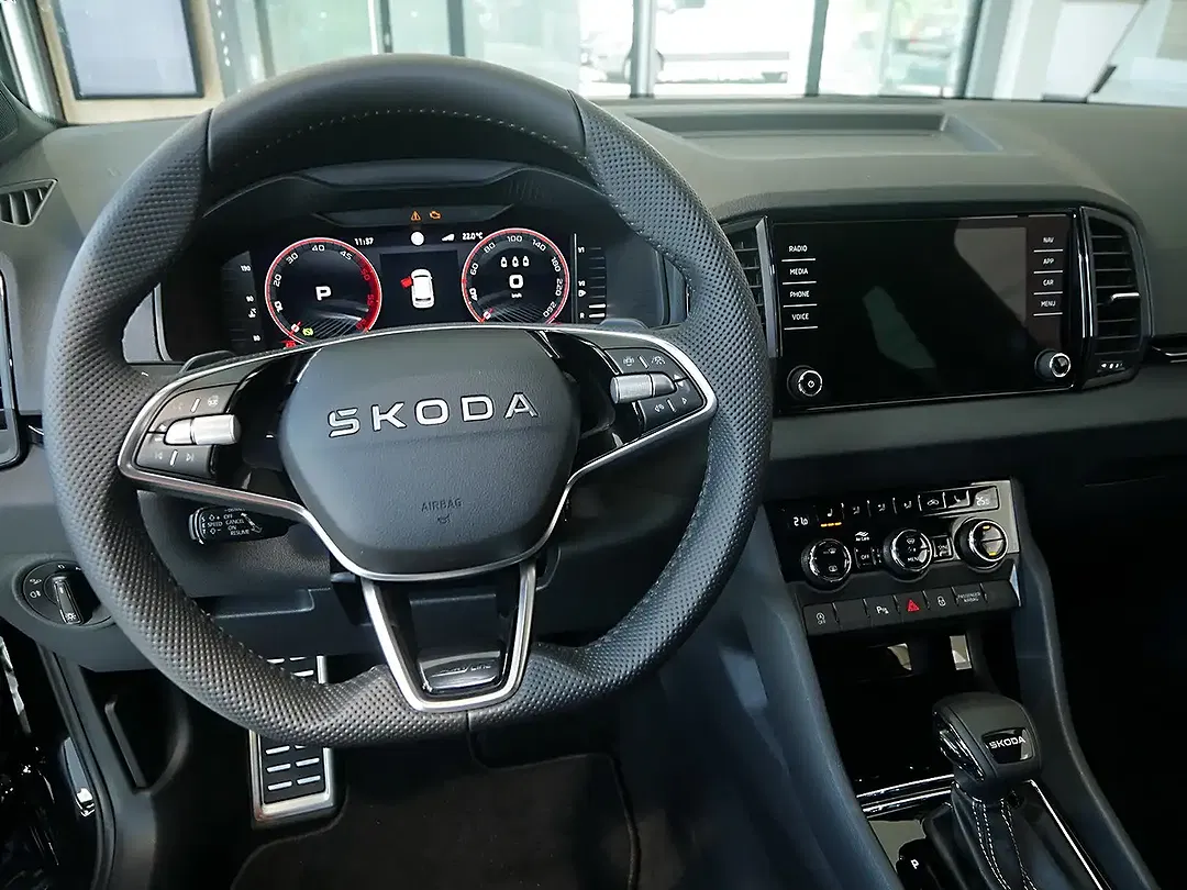 Skoda Karoq - Thumbnail 4