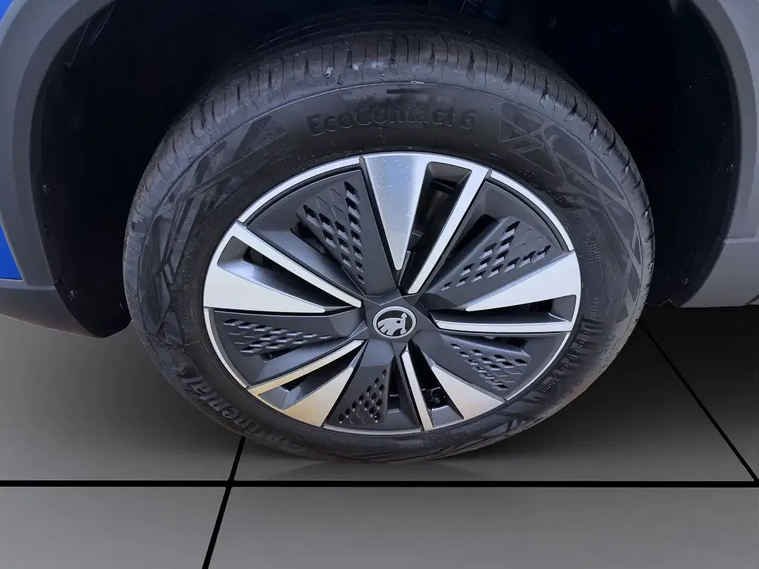 Skoda Karoq - Thumbnail 9