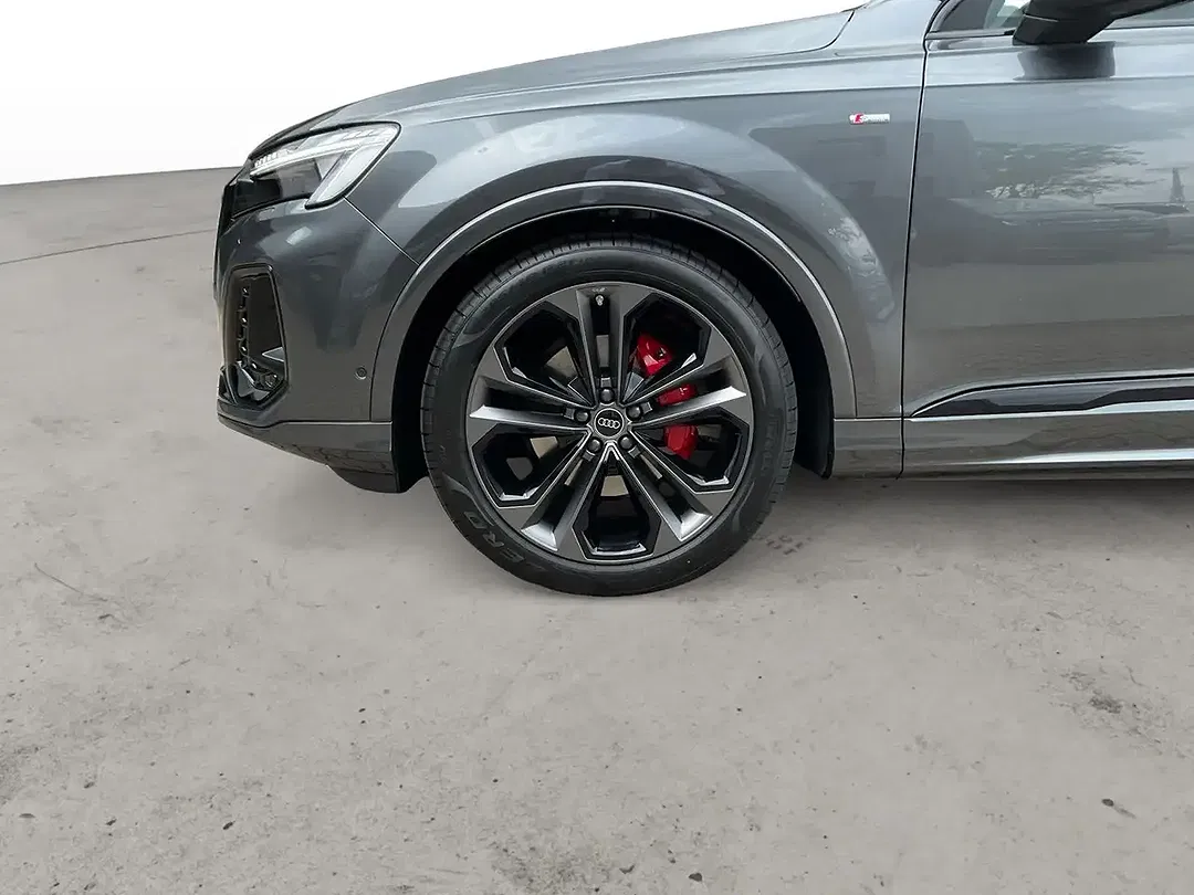 Audi Q7 - Thumbnail 14