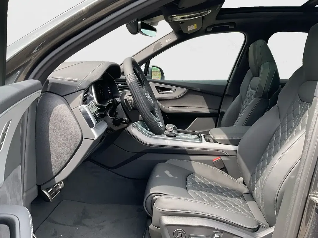 Audi Q7 - Thumbnail 9