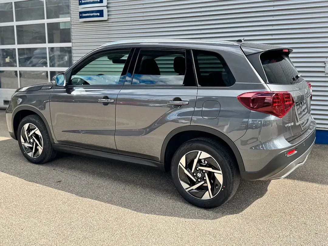Suzuki Vitara - Thumbnail 14