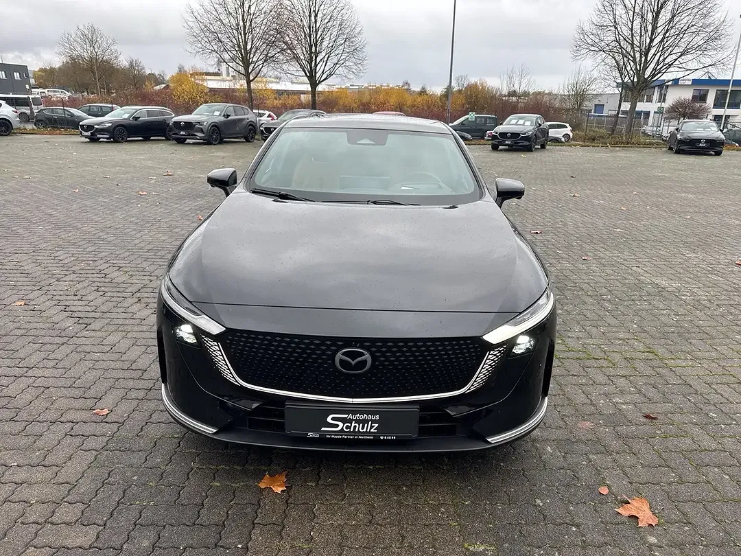 Mazda 6e - Thumbnail 1