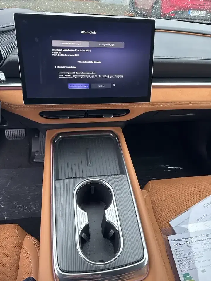 Mazda 6e - Thumbnail 6