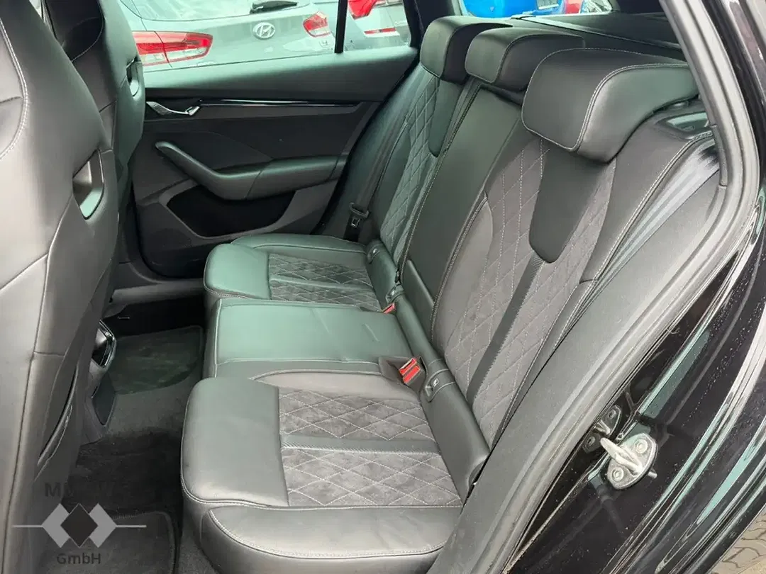 Skoda Octavia - Thumbnail 11