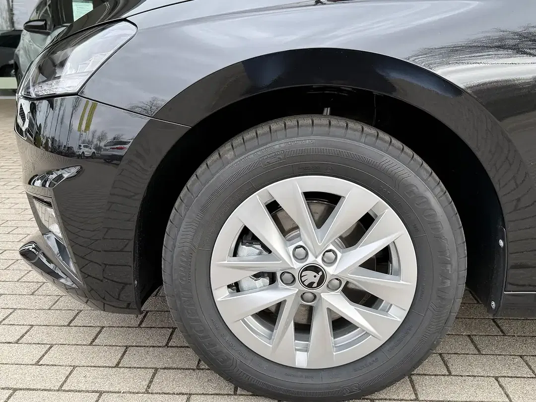 Skoda Fabia - Thumbnail 3