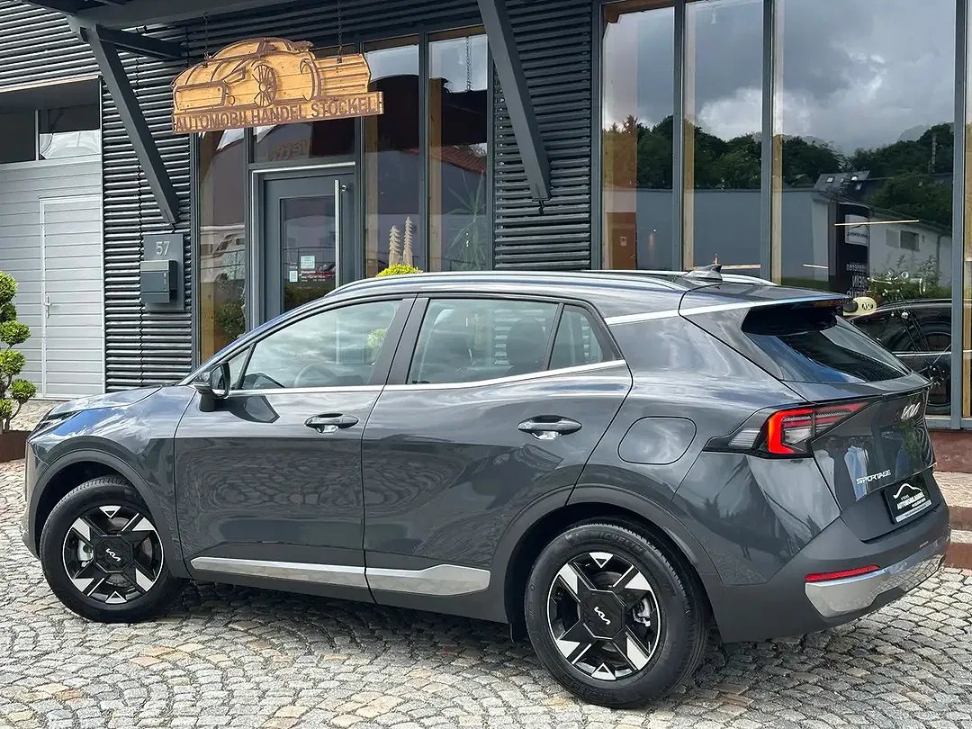 Kia Sportage - Thumbnail 2