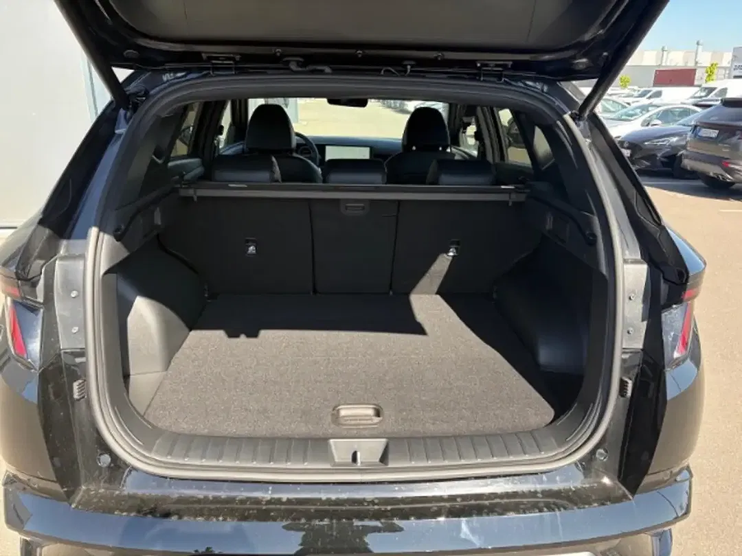 Hyundai TUCSON - Thumbnail 10