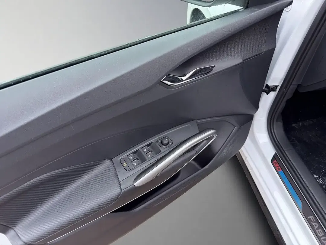 Skoda Fabia - Thumbnail 13