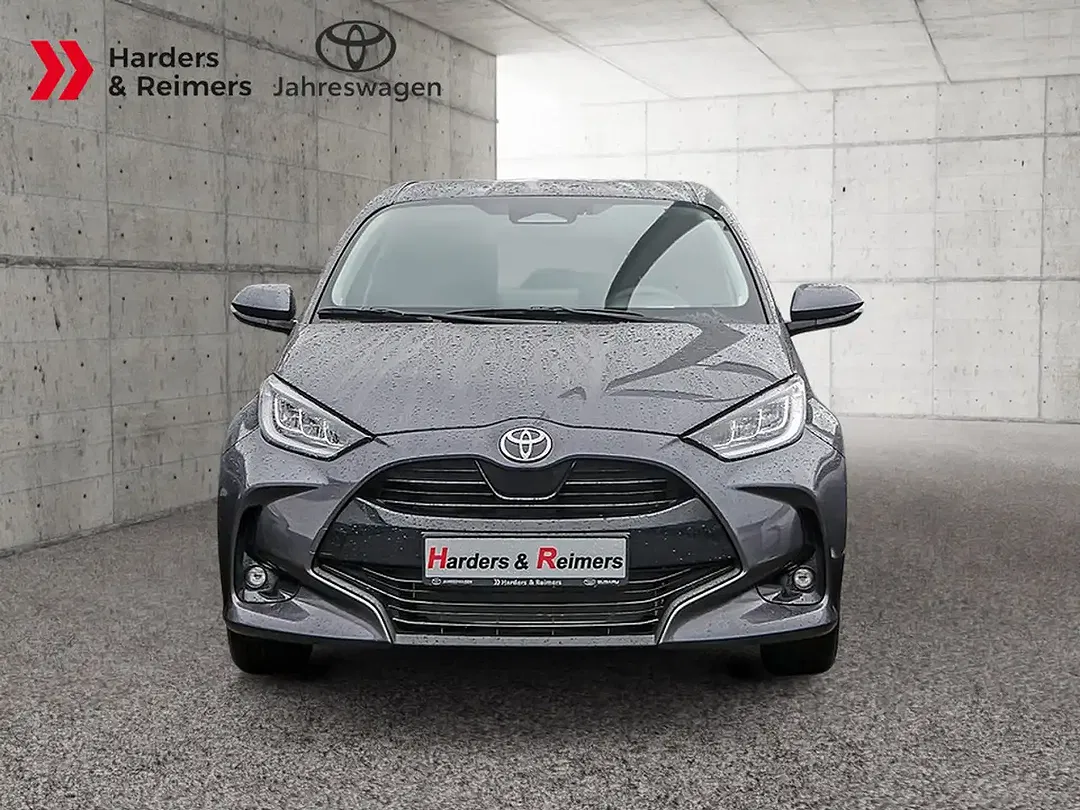 Toyota Yaris - Thumbnail 2
