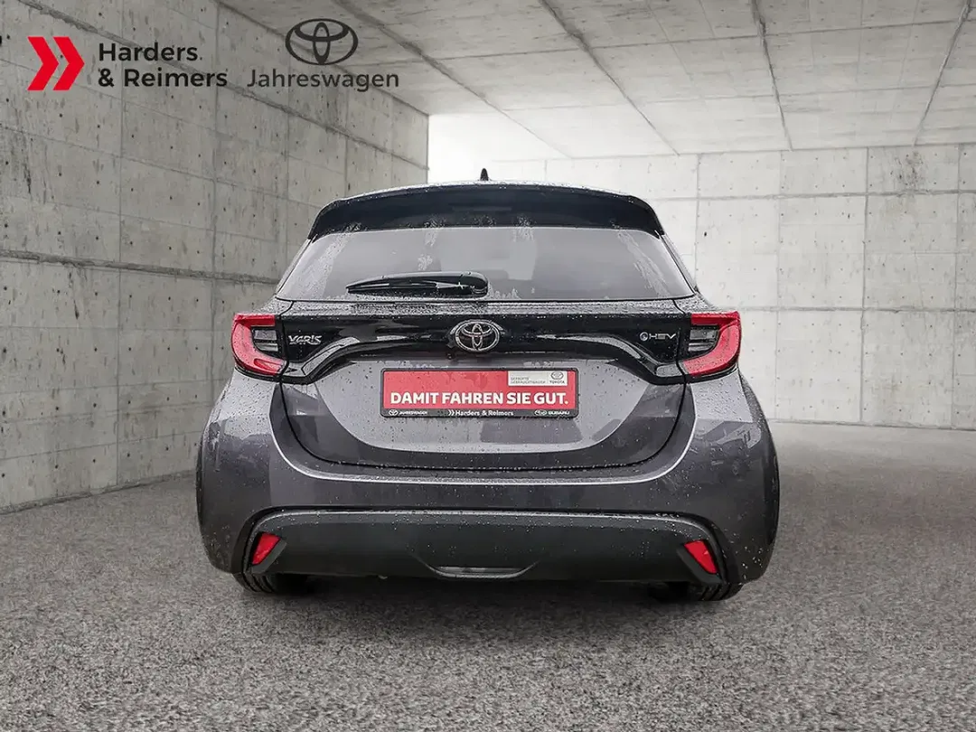 Toyota Yaris - Thumbnail 4