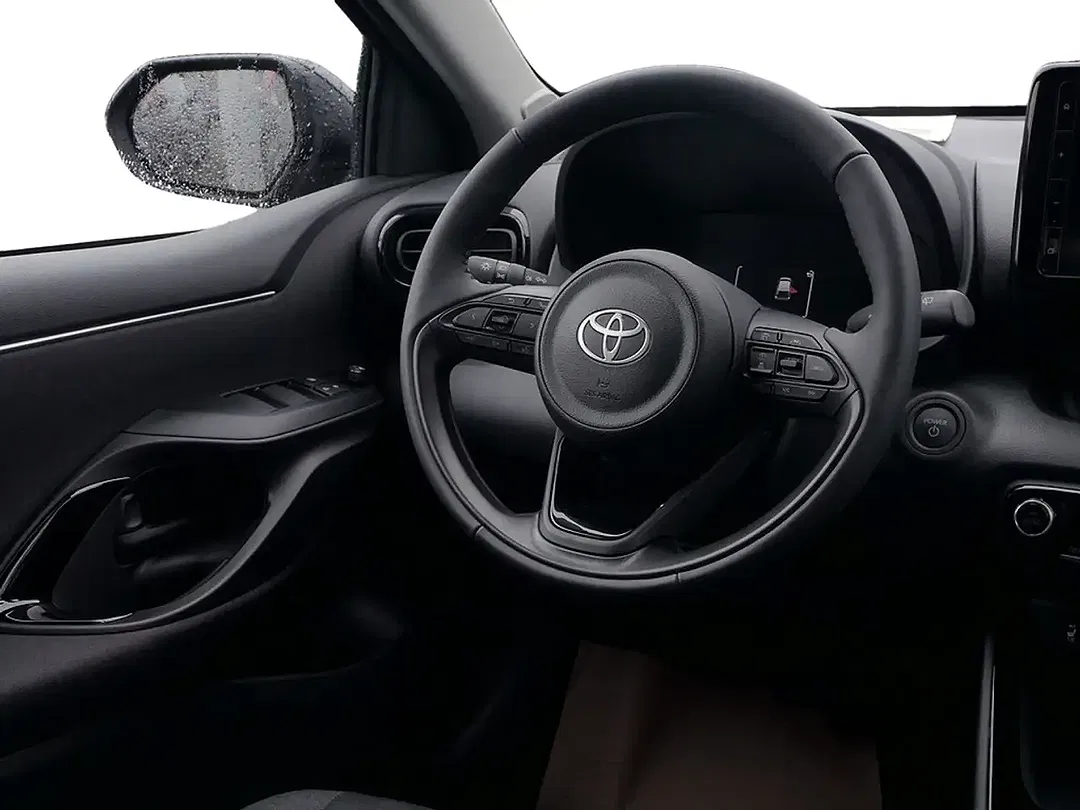 Toyota Yaris - Thumbnail 9