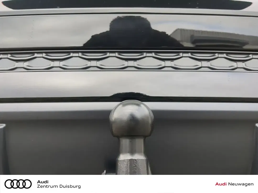 Audi Q7 - Thumbnail 10