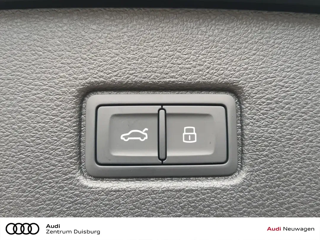 Audi Q7 - Thumbnail 11